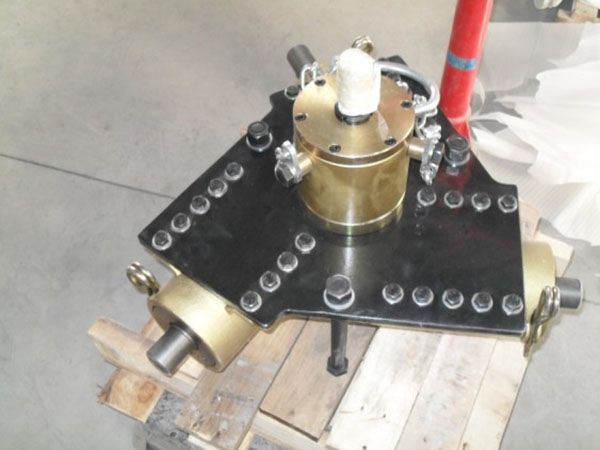 5噸氣動筑爐機（發貨前包裝）